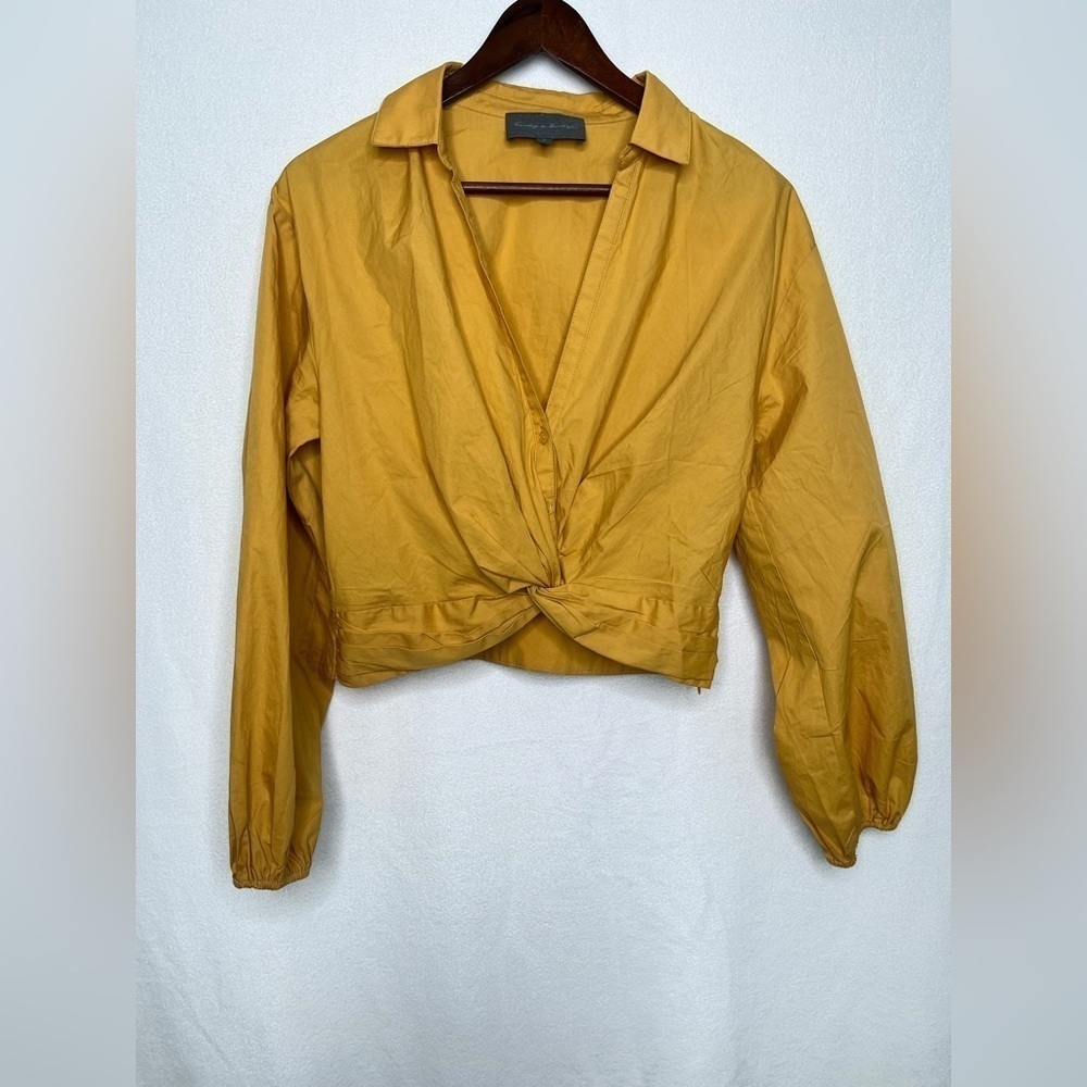 Sunday In Brooklyn Golden Yellow Cropped Blouse With Front Twist Sz M
